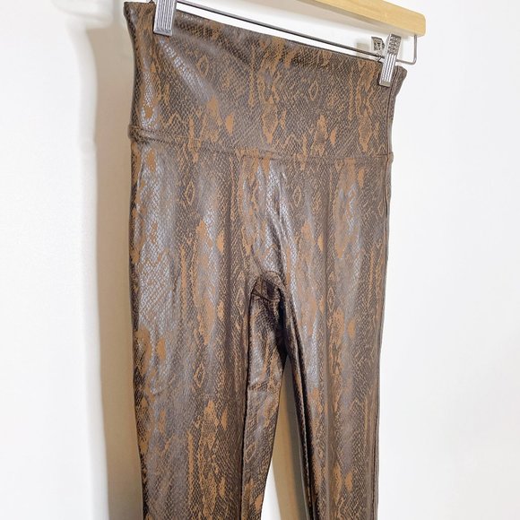 NEW Spanx Snake-Printed Faux Leather Full Length Leggings Size Petite S - Picture 7 of 10